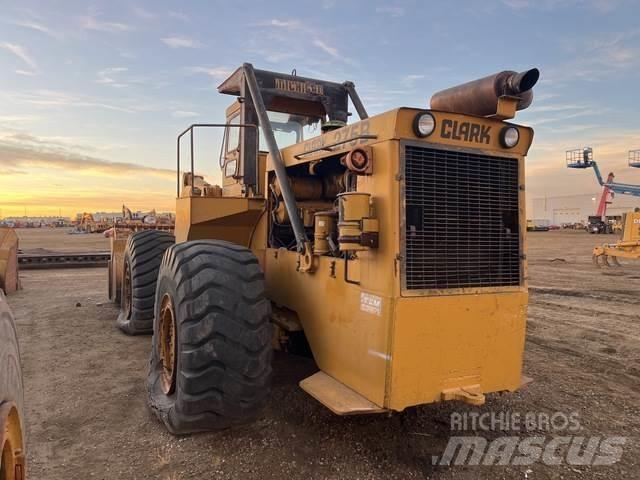 Clark 275B-C Kolesni nakladalci
