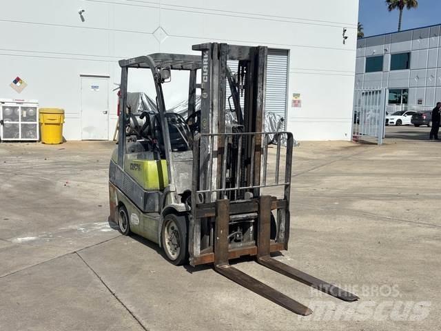 Clark C30GL Drugo