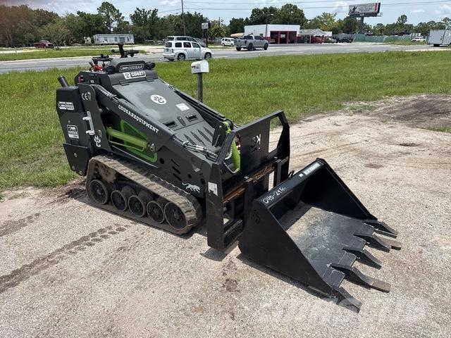 Cougar CG827 Skid steer mini nakladalci