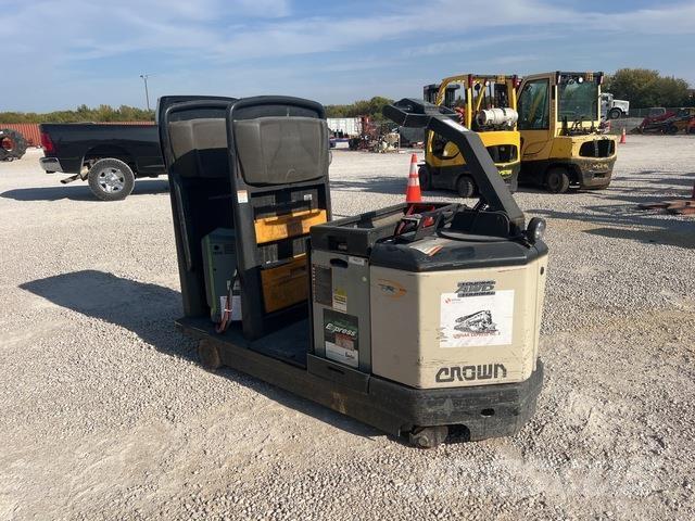 Crown TR4500 Vlečna vozila