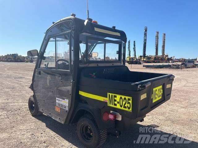 Cushman 800E Drugo