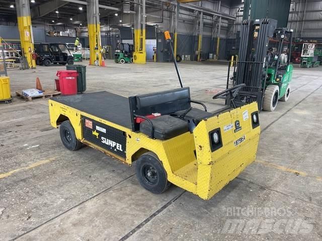 Cushman Titan Motorji