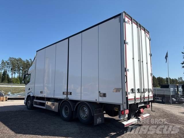 DAF XF 530 FAN Tovornjaki zabojniki