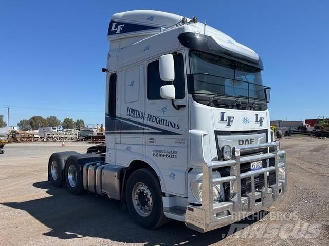 DAF XF530FTT Vlačilci