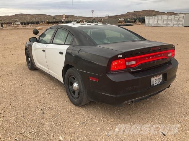 Dodge Charger Avtomobili