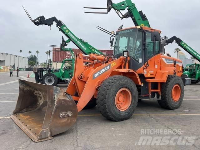 Doosan DL220-5 Kolesni nakladalci