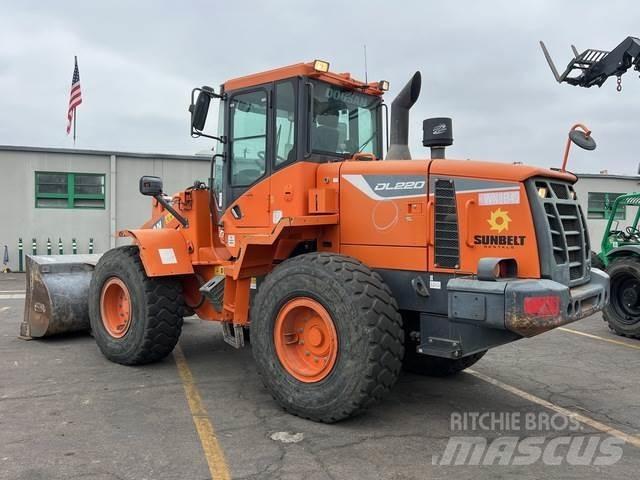 Doosan DL220-5 Kolesni nakladalci