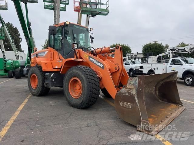Doosan DL220-5 Kolesni nakladalci