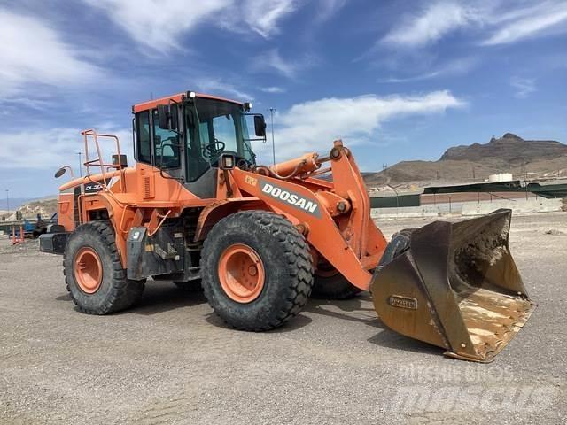 Doosan DL300-5 Kolesni nakladalci