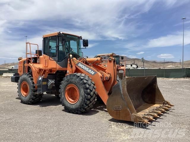 Doosan DL300-5 Kolesni nakladalci