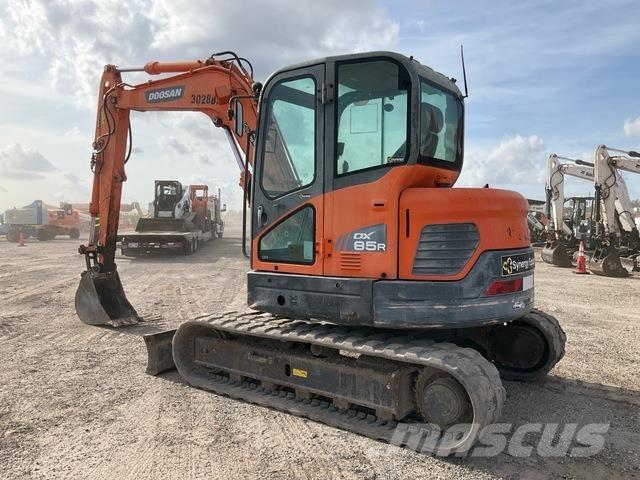 Doosan DX85R-3 Bagri goseničarji
