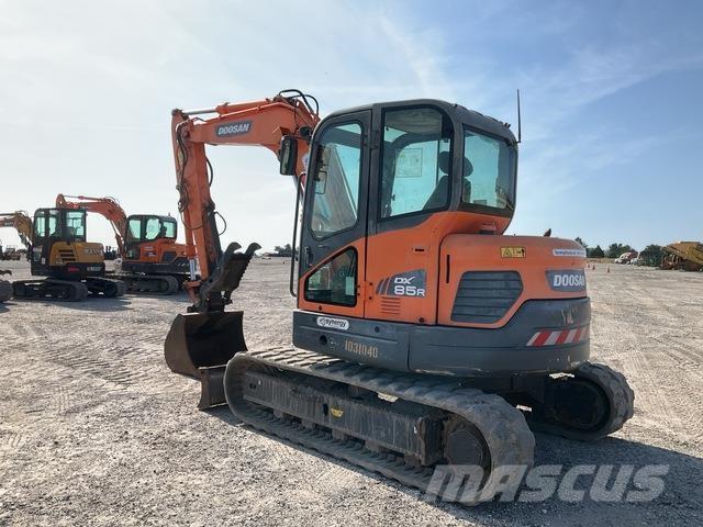 Doosan DX85R-3 Bagri goseničarji