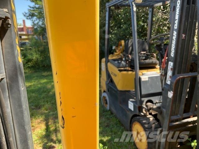 Doosan GC30P-3 Viličarji - drugo