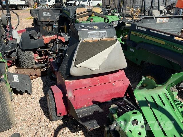 Exmark  Prezračevalniki in rahljalniki