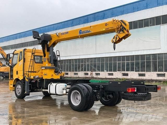 FAW J6L - 180 Tovornjaki z žerjavom