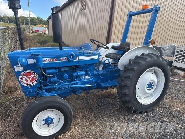 Ford 2000 Traktorji