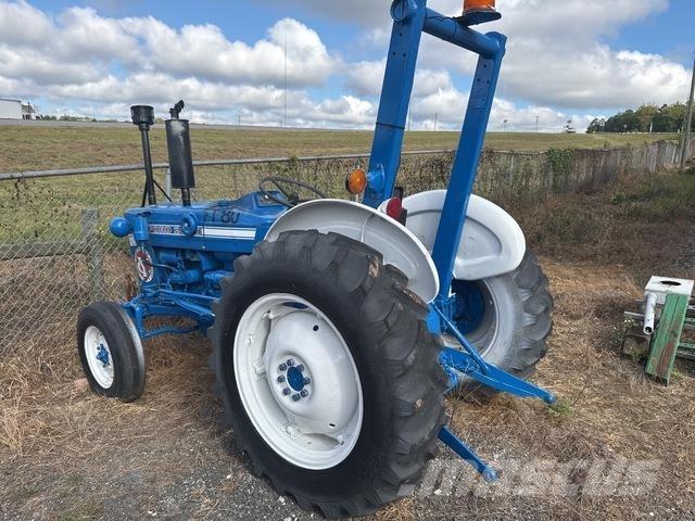 Ford 2000 Traktorji