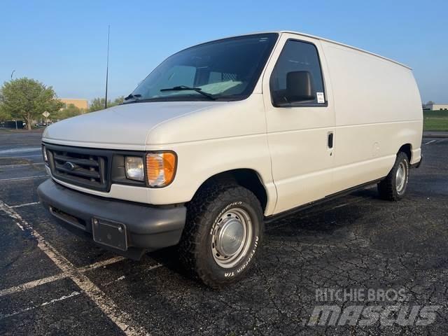 Ford E-150 Dostavna vozila / kombiji
