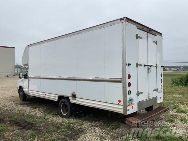 Ford E-350 Tovornjaki zabojniki