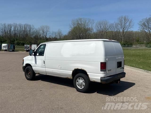 Ford E-350 Dostavna vozila / kombiji
