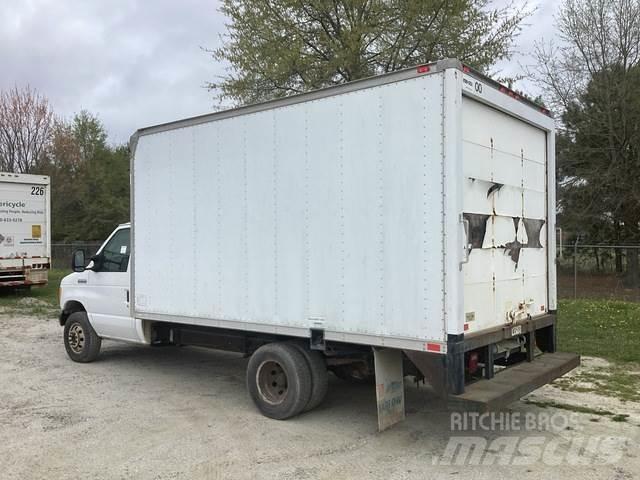 Ford E-350 Tovornjaki zabojniki