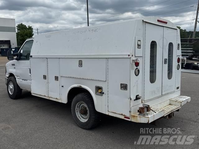Ford E-350 Prekucniki