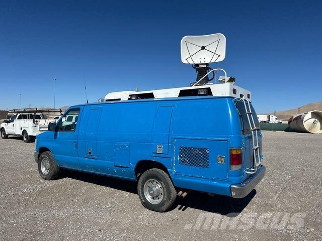 Ford E-350 Dostavna vozila / kombiji