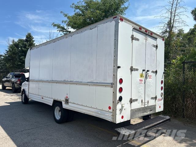 Ford E-350 Dostavna vozila / kombiji