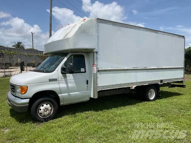 Ford E-350 Tovornjaki zabojniki