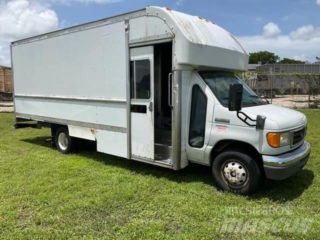 Ford E-350 Tovornjaki zabojniki