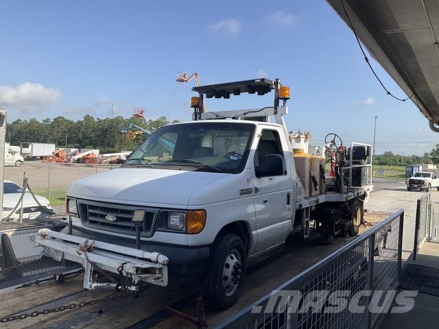 Ford E-350 Komunalna vozila