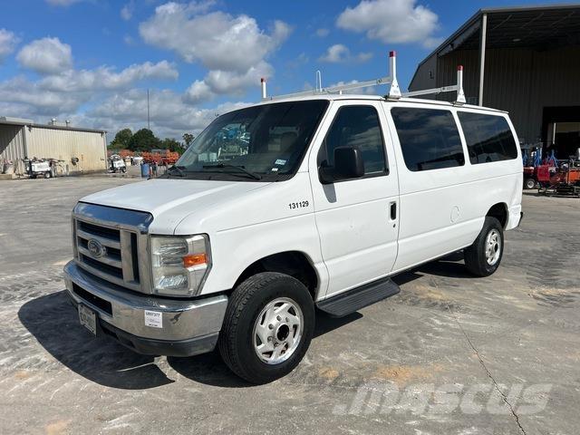 Ford E-350 Avtomobili