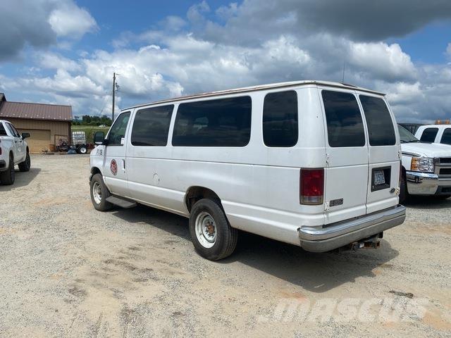 Ford E-350 Avtomobili