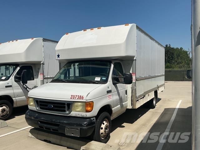 Ford E-350 Zabojni kombi