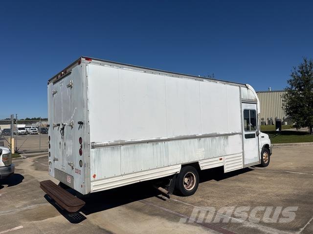 Ford E-350 Tovornjaki zabojniki