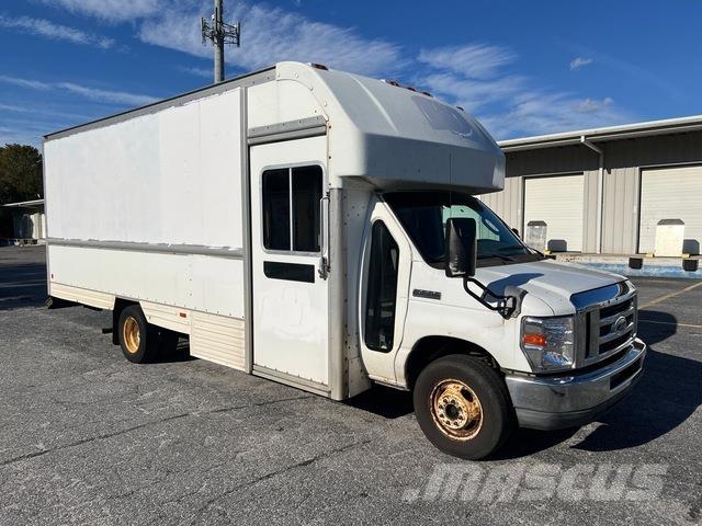 Ford E-350 Tovornjaki zabojniki