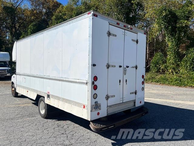 Ford E-350 Tovornjaki zabojniki