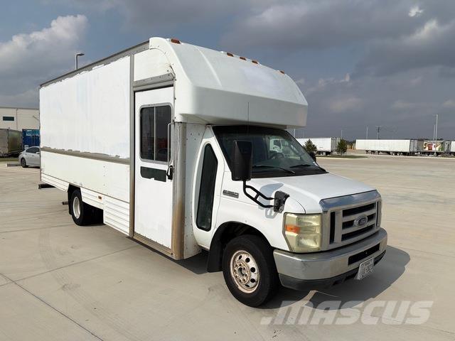 Ford E-350 Tovornjaki zabojniki