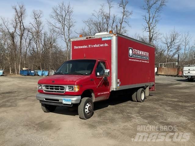 Ford E-450 Vakuumski tovornjaki