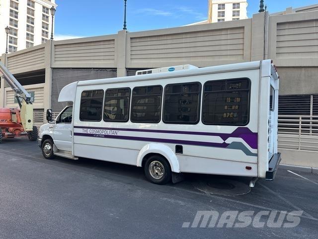Ford E-450 Mini avtobusi
