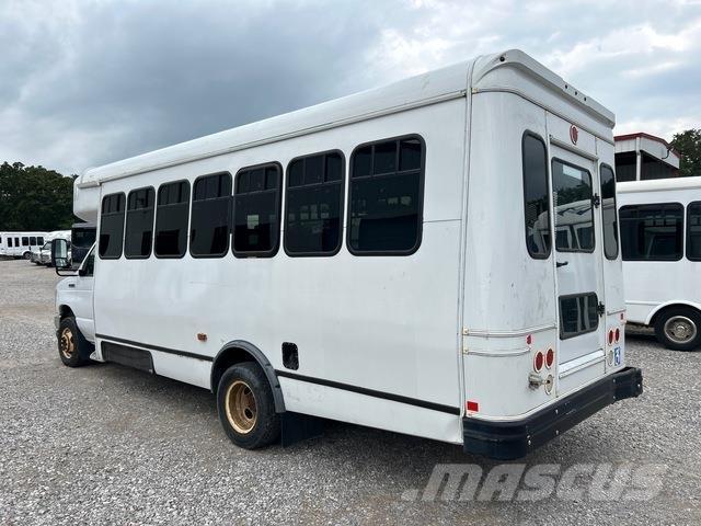 Ford E-450 Mini avtobusi