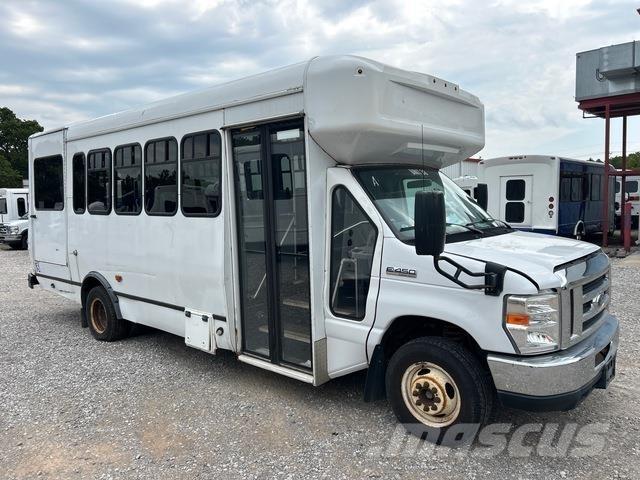 Ford E-450 Mini avtobusi