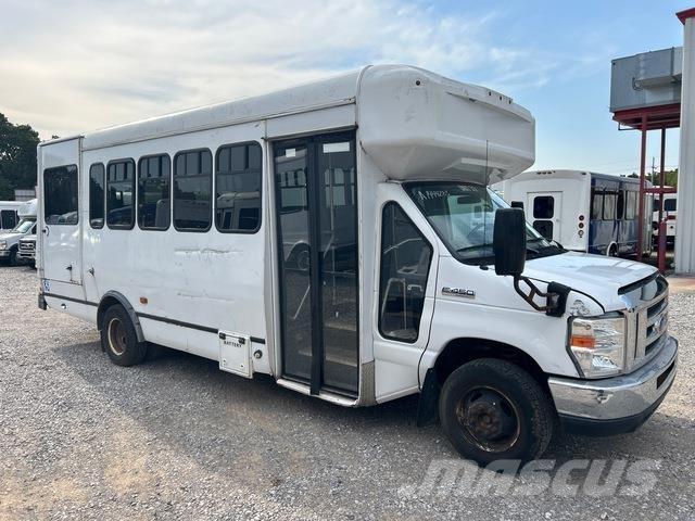Ford E-450 Mini avtobusi