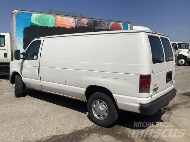Ford E250 Dostavna vozila / kombiji