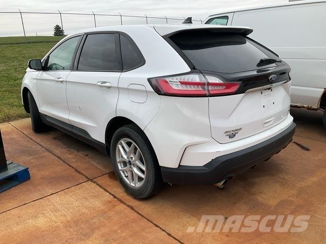 Ford Edge Avtomobili