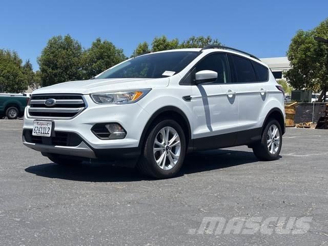 Ford Escape Avtomobili