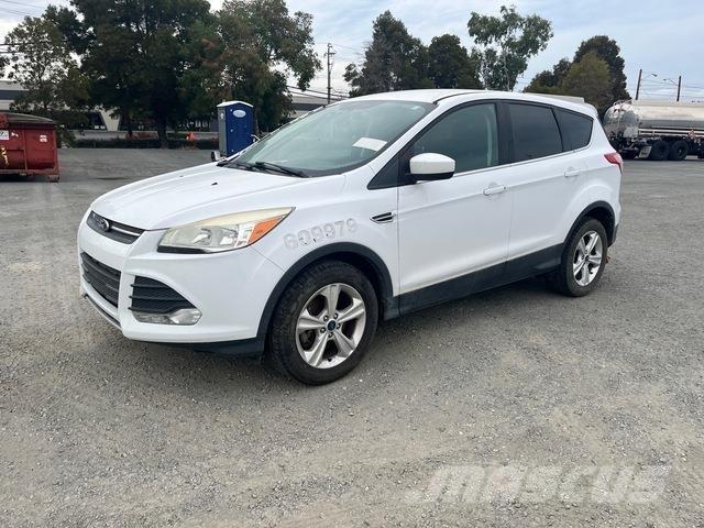 Ford Escape Avtomobili