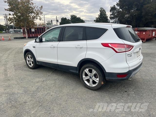 Ford Escape Avtomobili
