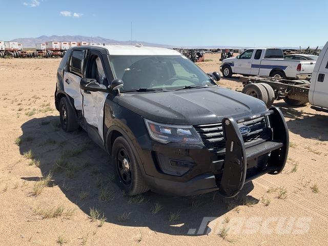 Ford Explorer Avtomobili