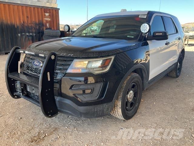 Ford Explorer Avtomobili